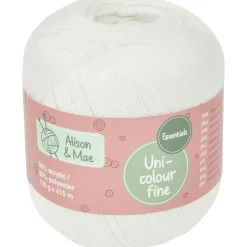 New Essentials Haakgaren Fine Breien & Haken